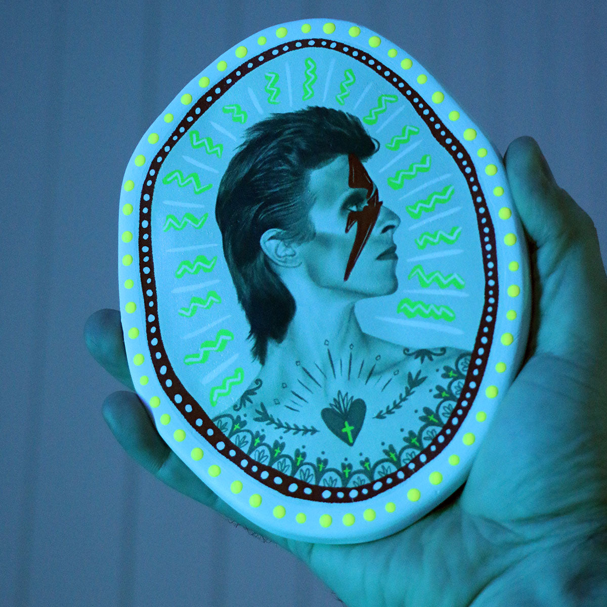 Bowie Electric Oval Tile