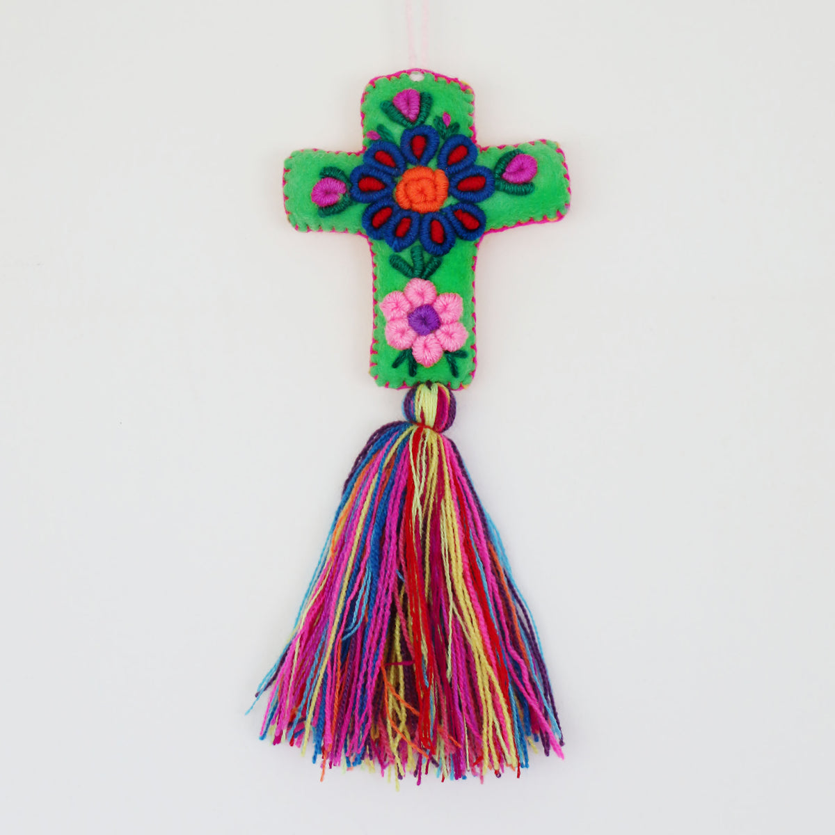 Cruz Arcoiris Felt Charm - #01