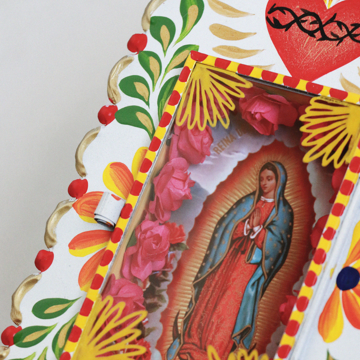 Guadalupe Flor Wall Nicho - White #02
