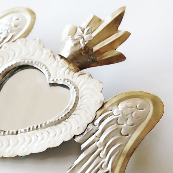 Reino Wing Heart Mirror
