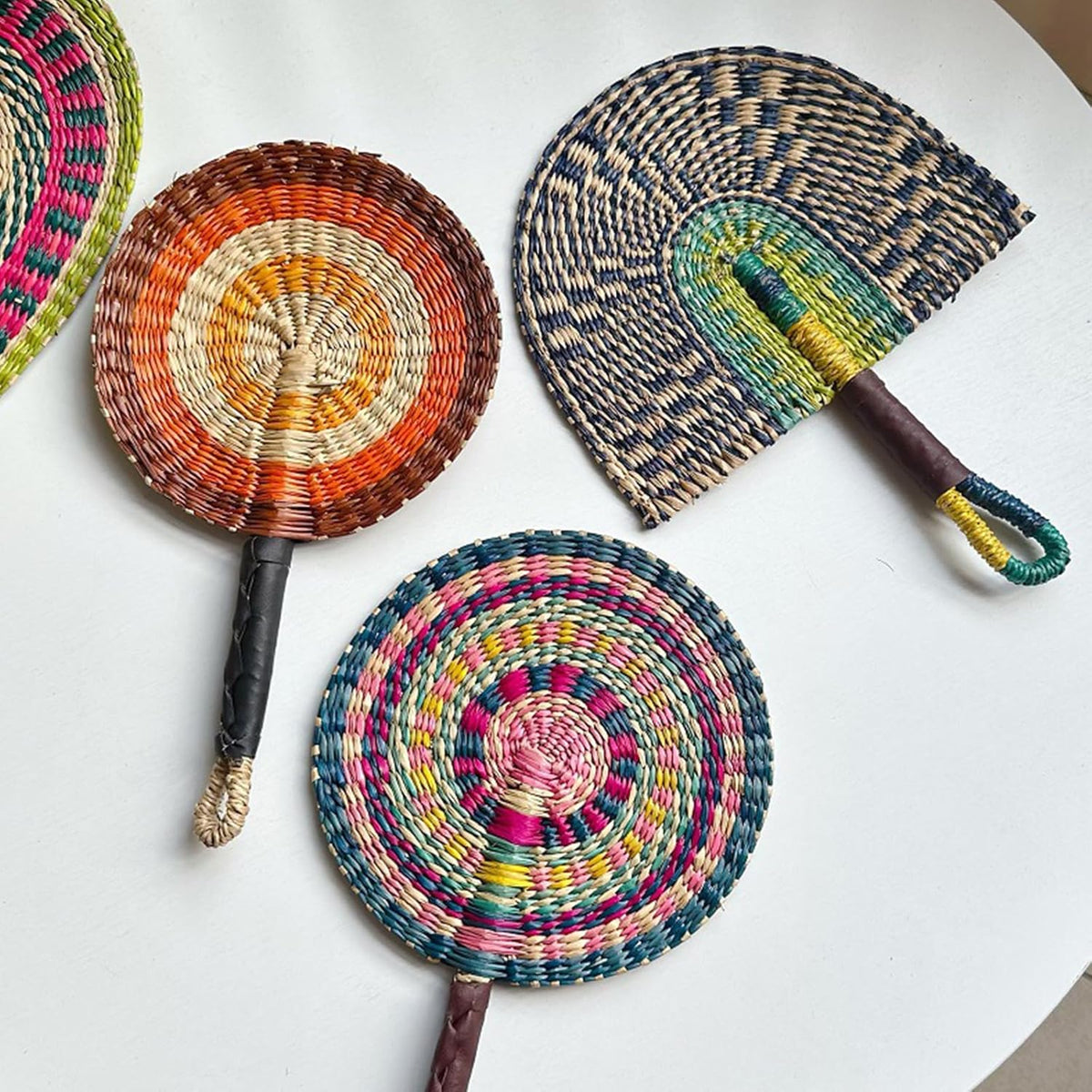 Brisa Fans - Assorted