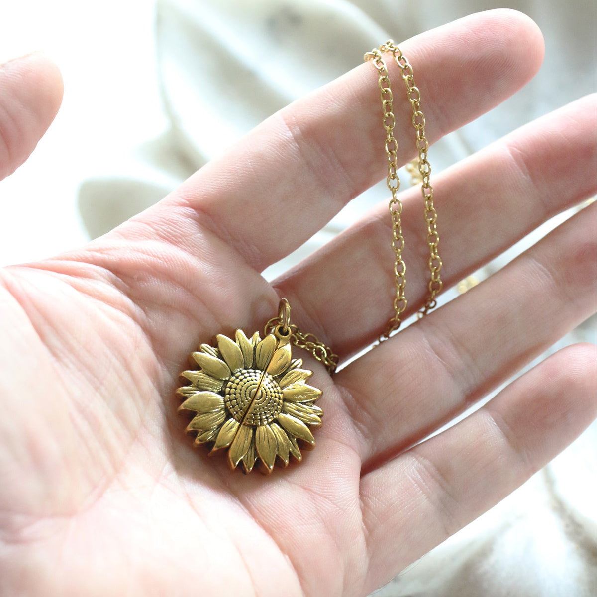 Sunflower on sale pendant australia